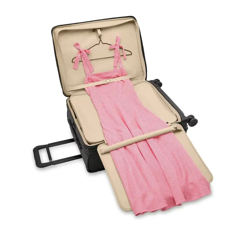 Briggs & Riley Baseline 26-Inch Medium Expandable Spinner Suitcase - 66cm
